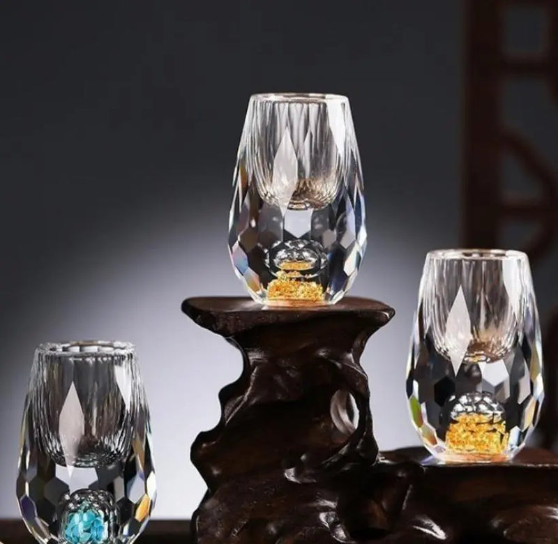 Lead-free Crystal Glass Gild Built In 24K Gold Leaf Small Shot Glass Luxury Golden Vodka Spirit Small Wine Glasses Drinking Cups