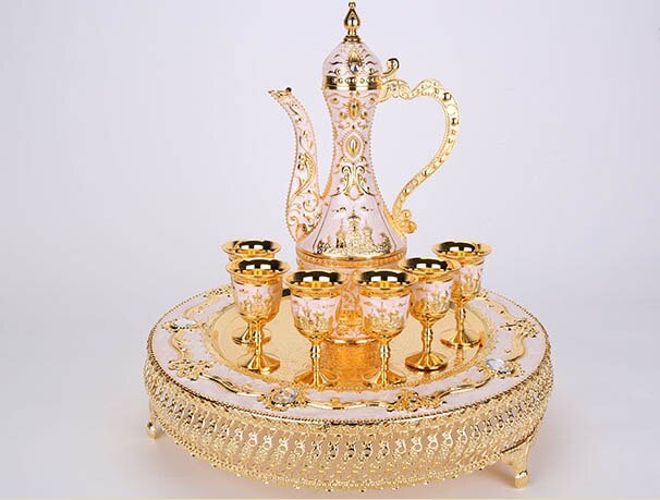 Eight-Piece Wine set European Retro Alloy Liqueur set Russian